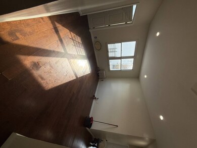 1722 Hunt Ave unit 1fl, Bronx, NY 10462 - photo 3