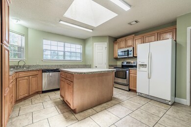 2707 Woodbury Ct-Navarre-007