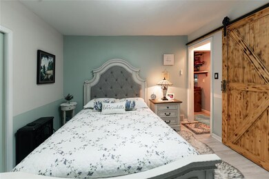 2622 E 29th St, Des Moines, IA 50317 - photo 7