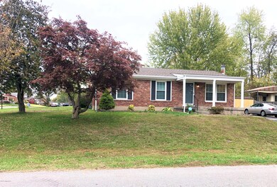 9305 Hudson Ln, Louisville, KY 40291 - photo 2