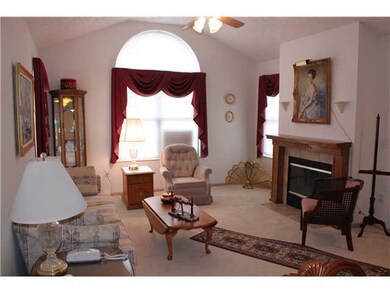 92 Villa Creek Dr, Reynoldsburg, OH 43068 - photo 2