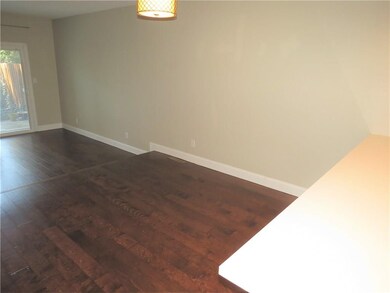 3173 Sycamore Dr, Columbus, IN 47203 - photo 7