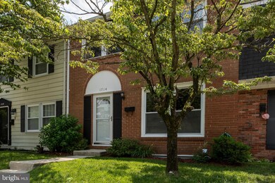 1714 Golden Ct, Crofton, MD 21114 - photo 2