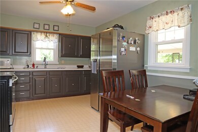 2916 Greeley Ave, Erie, PA 16506 - photo 7