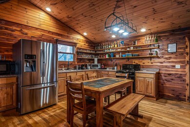 Kitchen/ Dining