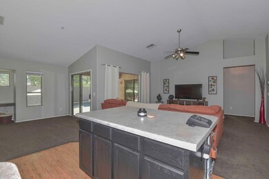 Kitchen-Island