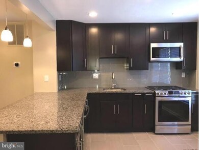 11928 Travistock Ct, Reston, VA 20191 - photo 6