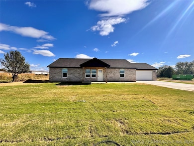 3370 Leavenworth Trail, Calera, OK 74730 - photo 2