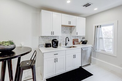 106 Glenway St unit 3, Dorchester, MA 02121 - photo 2