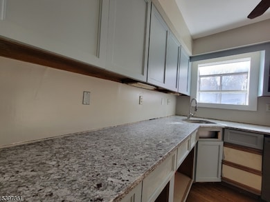 10 Richards Rd, Hopatcong, NJ 07843 - photo 7