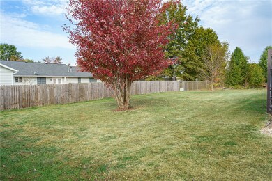 2103 Redbud St, Effingham, IL 62401 - photo 4