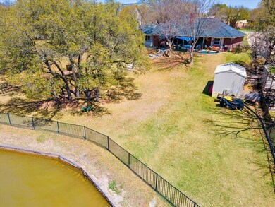 3921 Buena Vista Cir, Granbury, TX 76049 - photo 5
