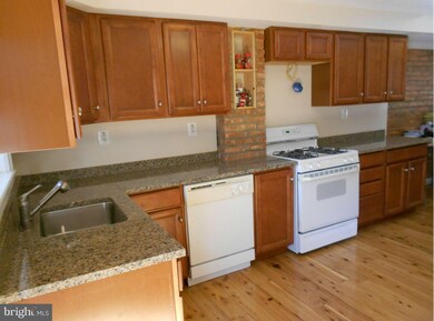 1409 W Ostend St, Baltimore, MD 21223 - photo 4