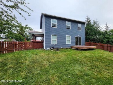 1614 Lynden Way - Front Yard
