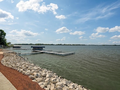 600 Monarch Ln, Beaver Dam, WI 53916 - photo 4