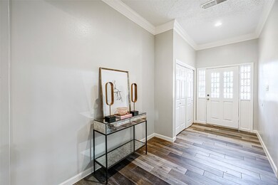 13 Bayou Pointe Dr, Houston, TX 77063 - photo 3