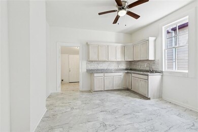 8 Burgundy St, New Orleans, LA 70112 - photo 6