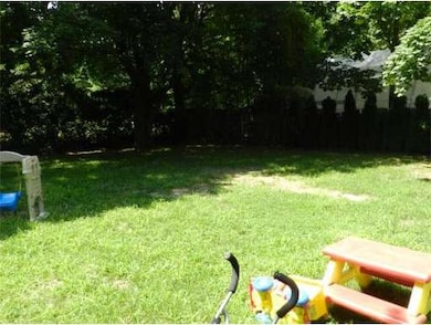 52 Pleasant St, Hanover, MA 02339 - photo 3