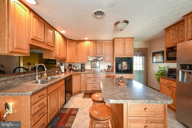 4243 Hammonds Mill Rd, Hedgesville, WV 25427 - photo 4