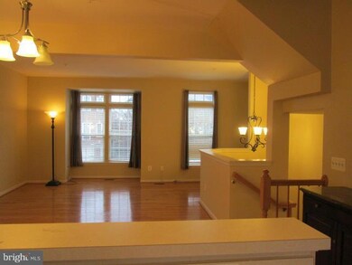 9116 Kelford Ct, Lorton, VA 22079 - photo 6