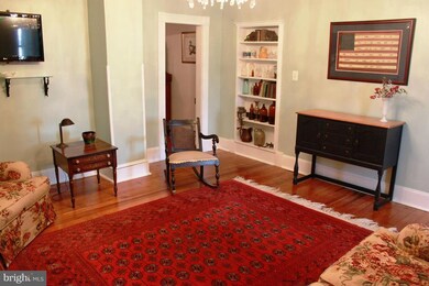 328 N Mildred St unit B, Charles Town, WV 25414 - photo 7