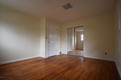 Bedroom 1.JPG