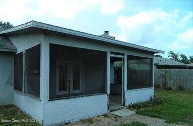 6135 rear porch