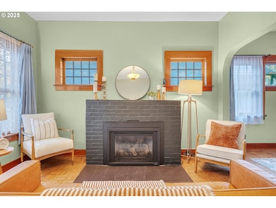 4633 NE 28th Ave, Portland, OR 97211 - photo 7