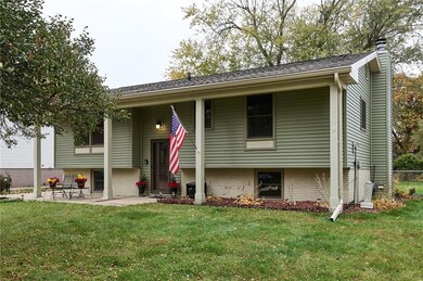 3714 SE 10th St, Des Moines, IA 50315 - photo 2