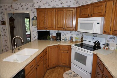 18 Sandwick Dr, Bella Vista, AR 72715 - photo 2