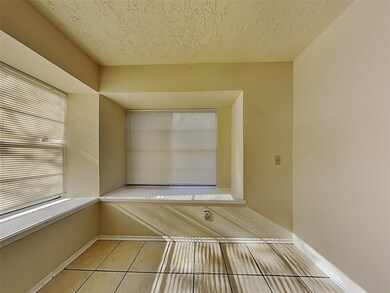 16930 Barcelona Dr, Friendswood, TX 77546 - photo 7