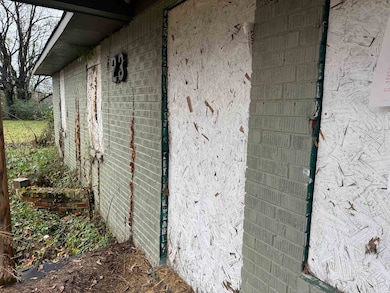 23 Fields Ave, Memphis, TN 38109 - photo 2