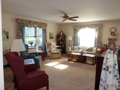 201 N Lillian St, Griffith, IN 46319 - photo 5