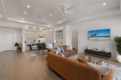 201 8th St S unit 104, Naples, FL 34102 - photo 2