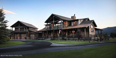 2_Ridgecrest100ExteriorFrontEvening