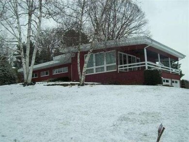 70 College View Heights, South Hadley, MA 01075 - photo 2