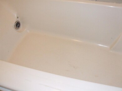 125 E North Ave unit BMT, Elmhurst, IL 60126 - photo 4