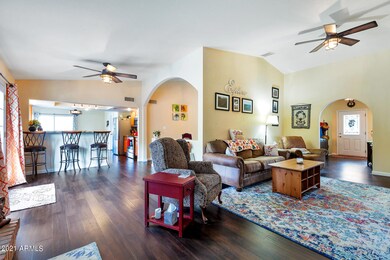 Living/Kitchen