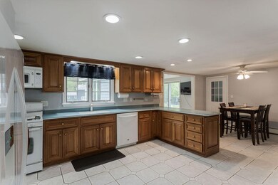 347 Cranberry Meadow Rd, Berwick, ME 03901 - photo 6