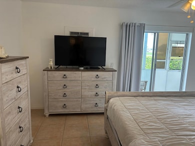 254 Chatham M, West Palm Beach, FL 33417 - photo 5