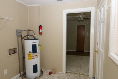 5411 Bloomfield Rd, Macon, GA 31206 - photo 5