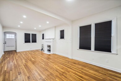 14-web-or-mls-1373-e-hudson-st
