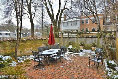 3545 Hamlet Place, Chevy Chase, MD 20815 - photo 3