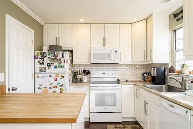 White kitchen