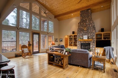 007_Living Room