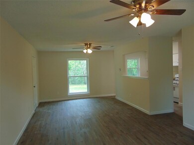 2224 Avis St, Mesquite, TX 75149 - photo 5