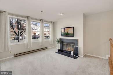 4041 Chetham Way, Woodbridge, VA 22192 - photo 6