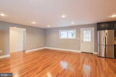 1402 Glendale Rd, Baltimore, MD 21239 - photo 7