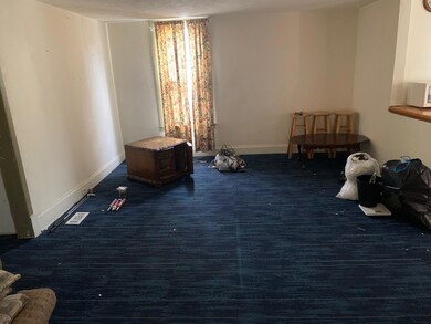 C living room2