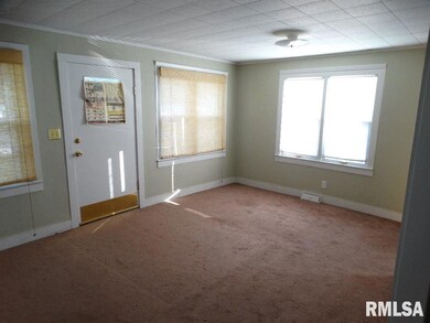 2912 Hobson Ave, Davenport, IA 52802 - photo 3